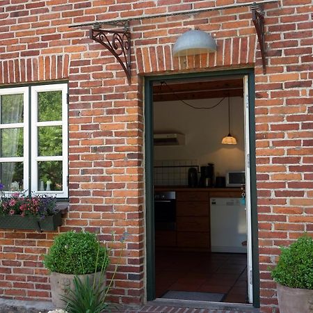 Apartamento "Haus Auf Dem Berg" Westensee Exterior foto
