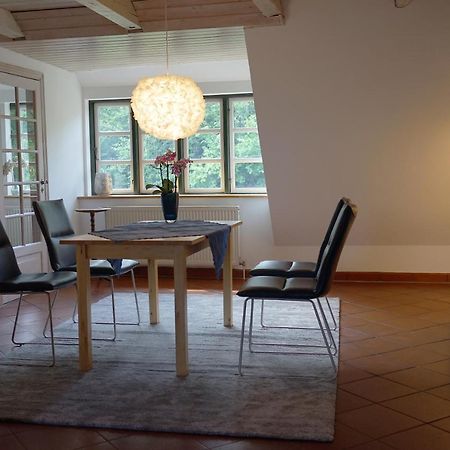 Apartamento "Haus Auf Dem Berg" Westensee Exterior foto