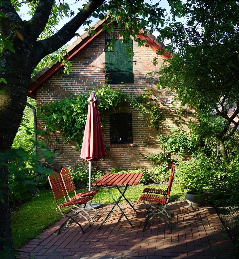 Apartamento "Haus Auf Dem Berg" Westensee Exterior foto