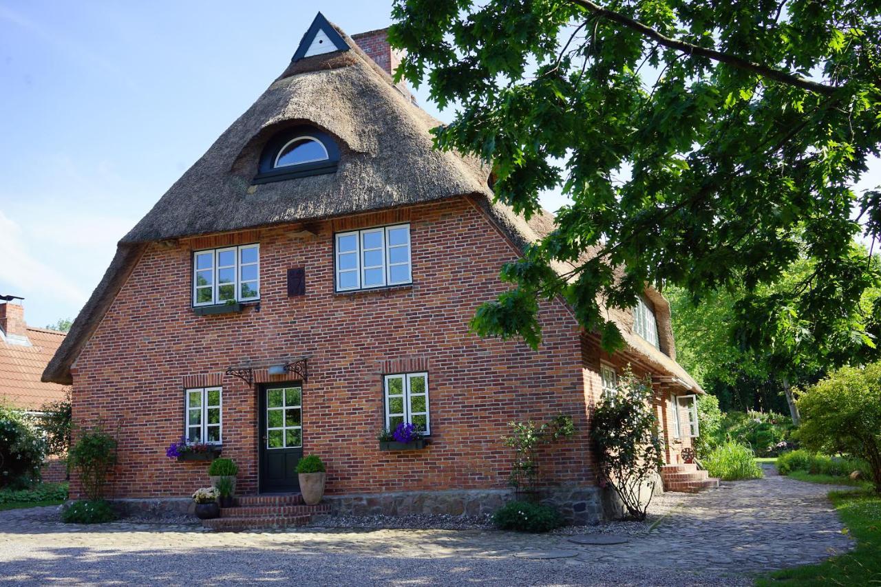 Apartamento "Haus Auf Dem Berg" Westensee Exterior foto