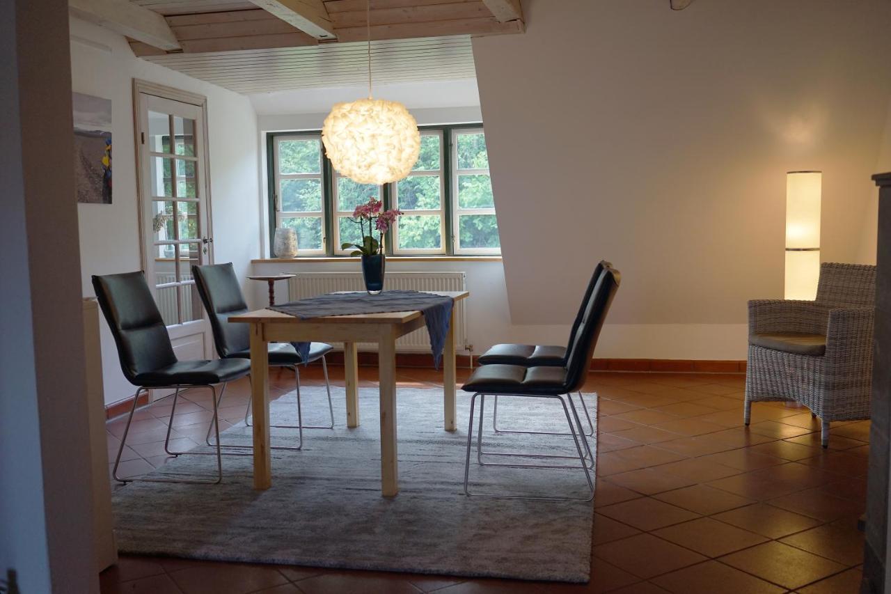 Apartamento "Haus Auf Dem Berg" Westensee Exterior foto