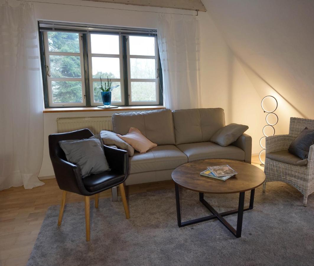 Apartamento "Haus Auf Dem Berg" Westensee Exterior foto